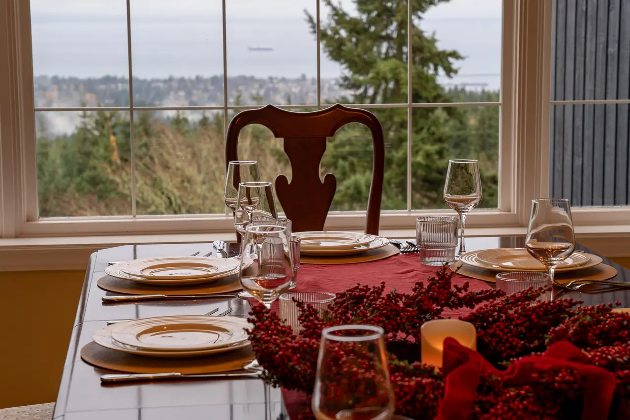 The view of the forest and passing ships ensures your gatherings are truly memorable.