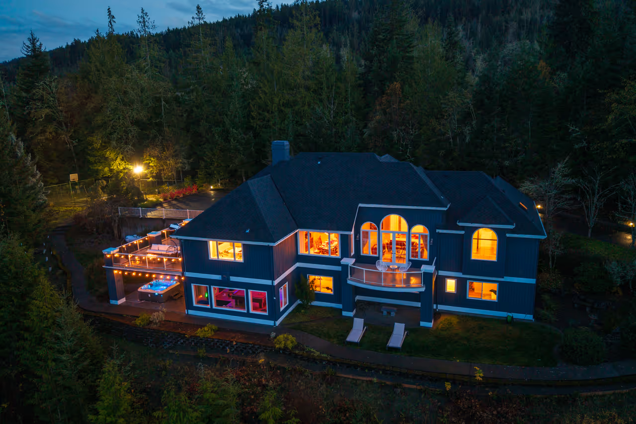 Private family resort for whole family near Olympic National Park
