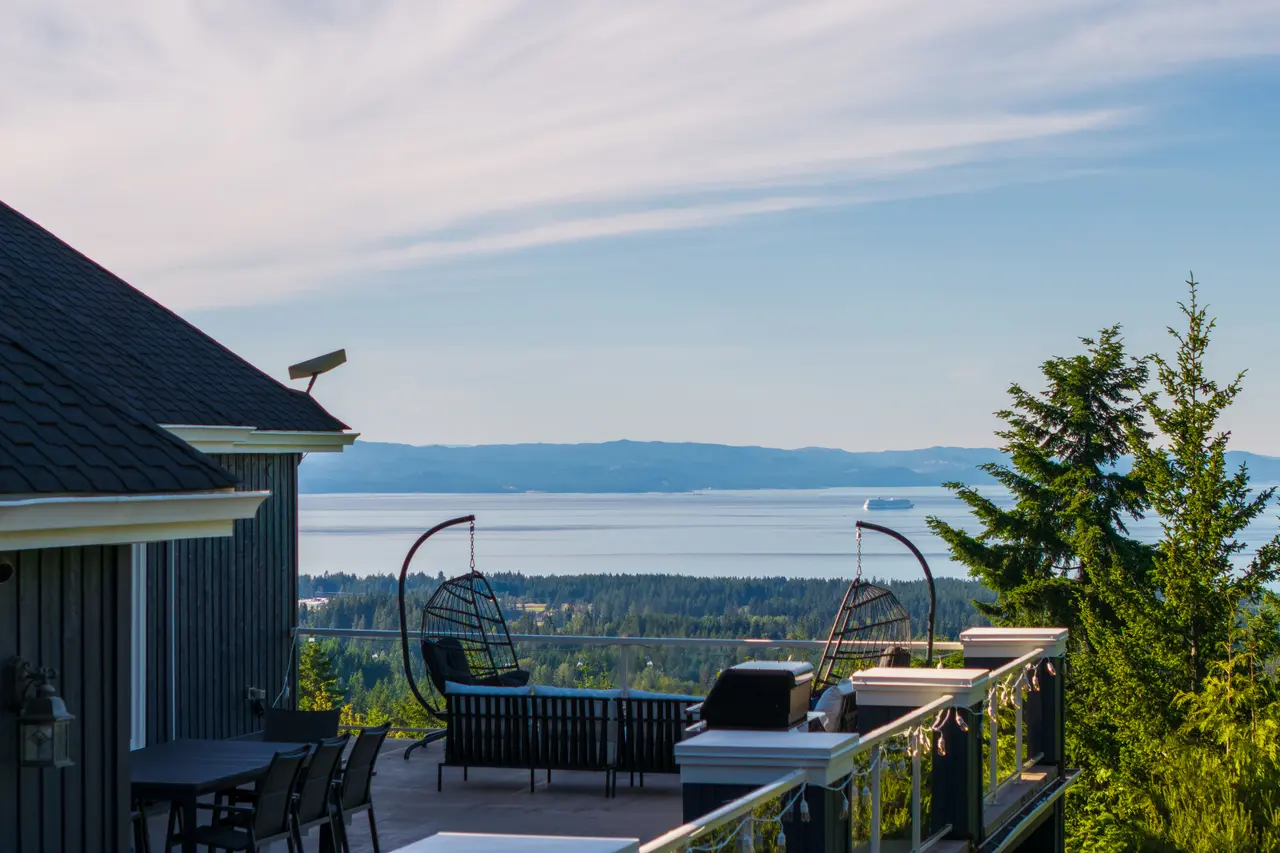 Your front-row seat to the Pacific Northwest. 