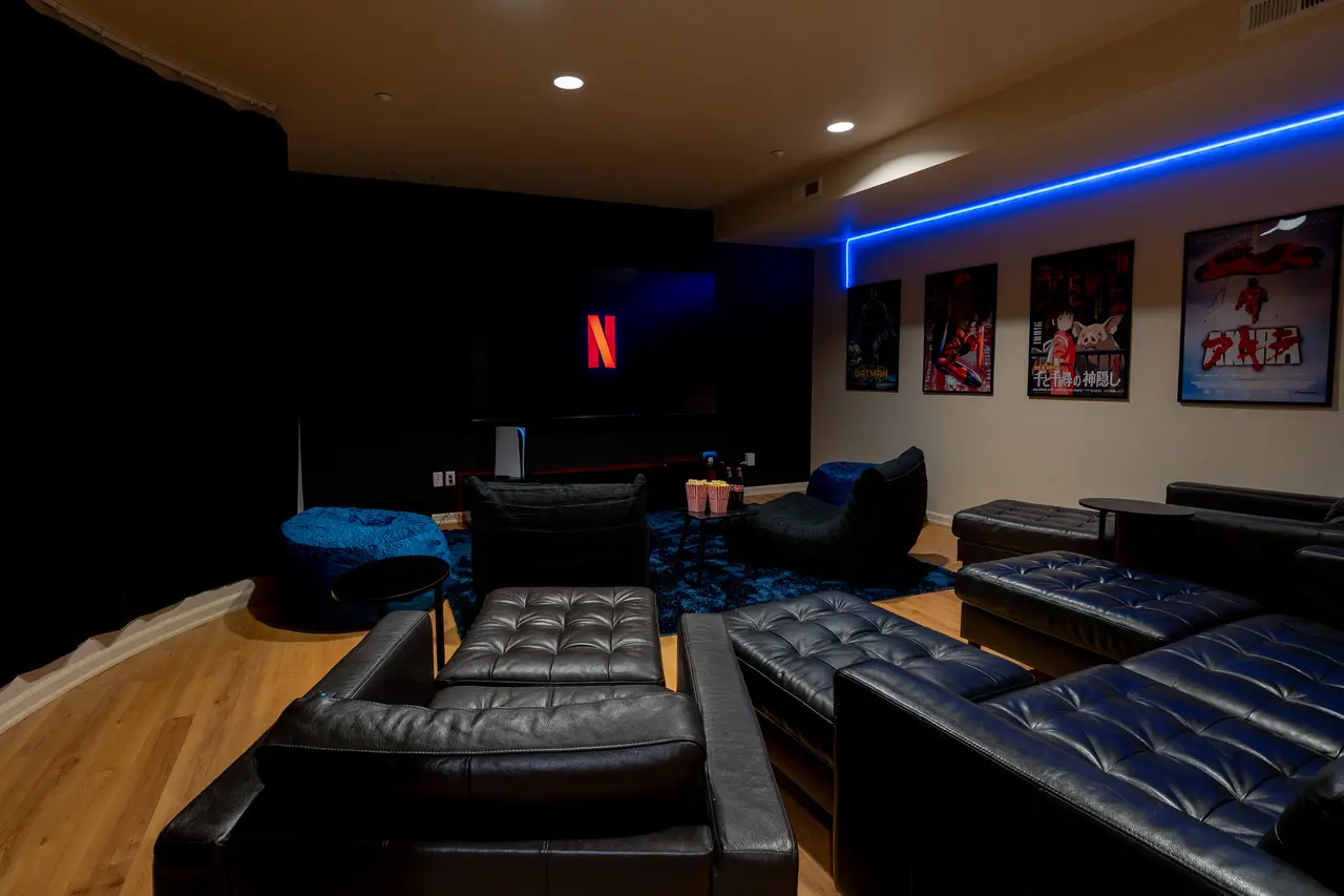 Step into your own cinema theater with immersive 5.1 surround sound.